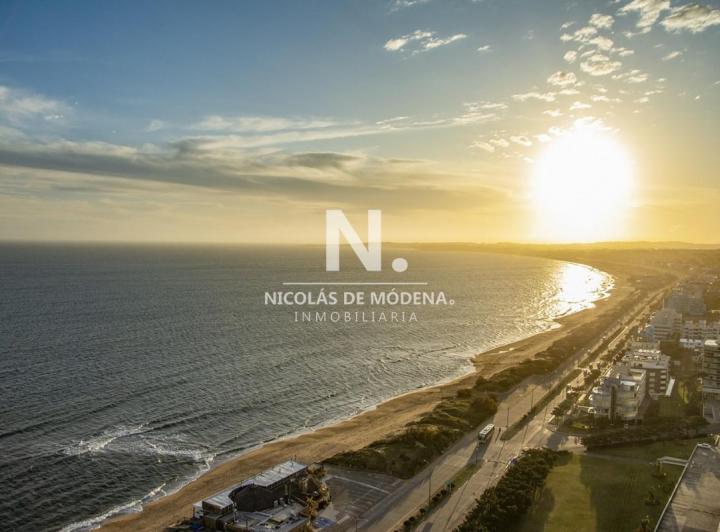 Departamento · 262m² · 5 Ambientes · 1 Cochera