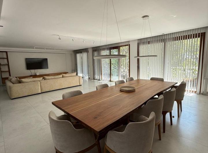 Departamento · 350m² · 6 Ambientes · 2 Cocheras