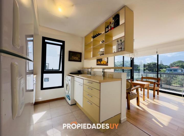 Departamento · 170m² · 5 Ambientes · 1 Cochera