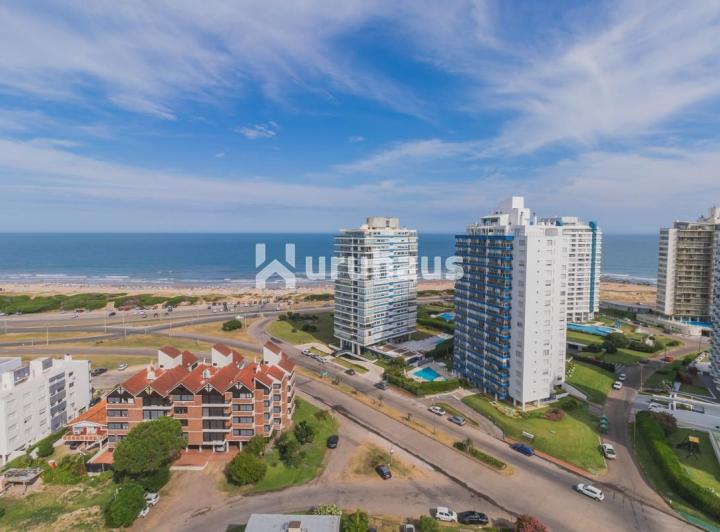 Departamento · 155m² · 5 Ambientes · 1 Cochera