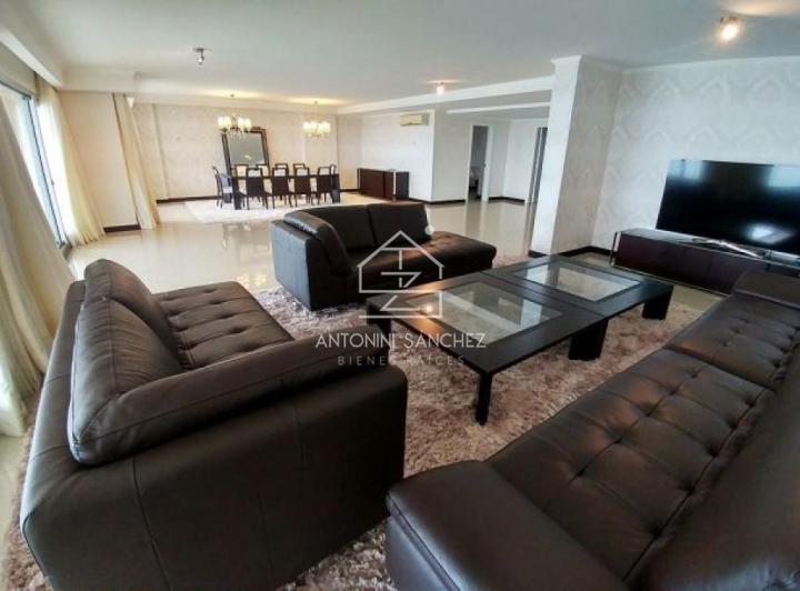 Departamento · 510m² · 5 Ambientes · 1 Cochera