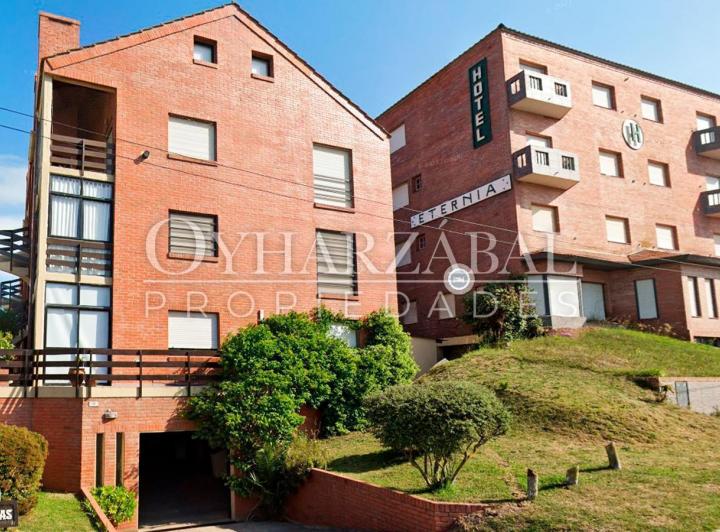 Departamento · 79m² · 5 Ambientes · 2 Cocheras