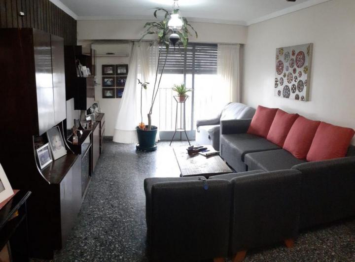 Departamento · 102m² · 5 Ambientes · 1 Cochera