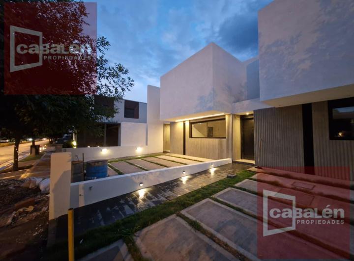 Casa · 190m² · 10 Ambientes · 2 Cocheras