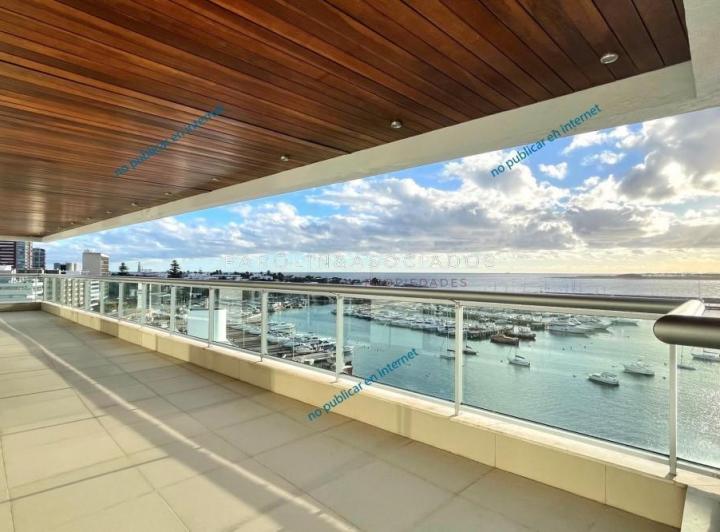 Departamento · 220m² · 5 Ambientes · 1 Cochera