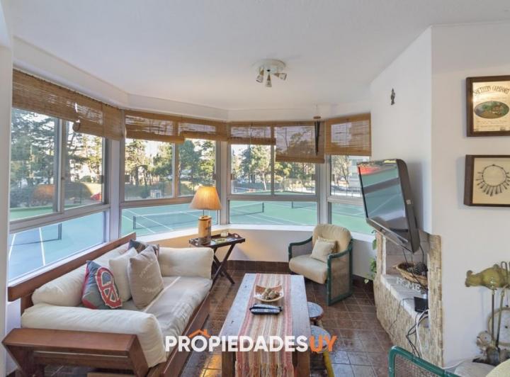 Departamento · 123m² · 5 Ambientes · 1 Cochera