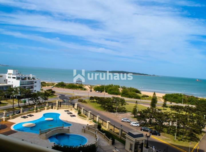 Departamento · 225m² · 5 Ambientes · 1 Cochera