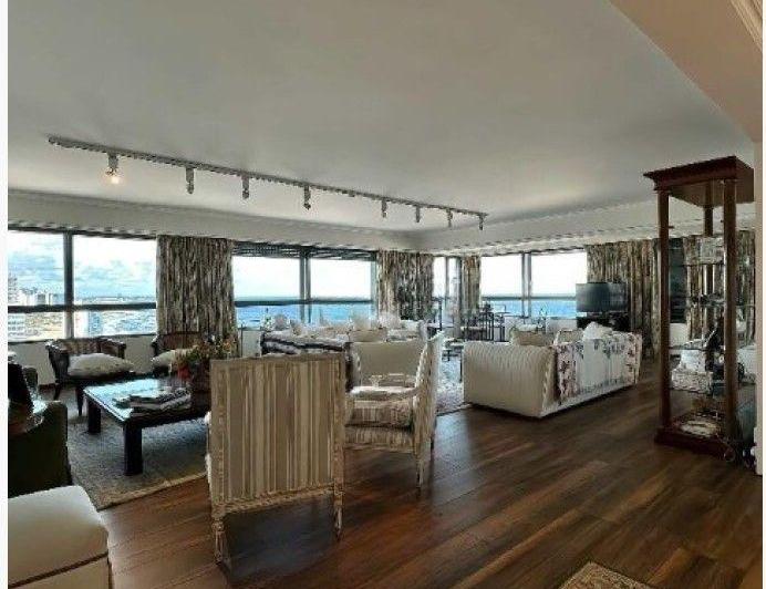 Departamento · 300m² · 5 Ambientes · 2 Cocheras