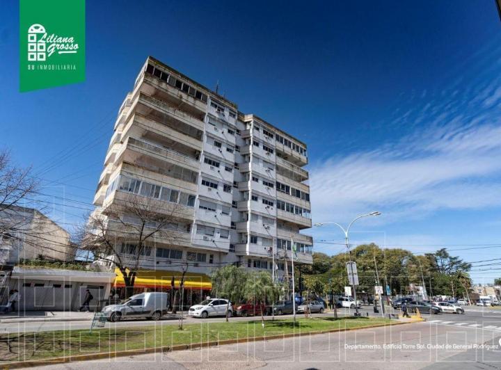 Departamento · 129m² · 6 Ambientes · 1 Cochera