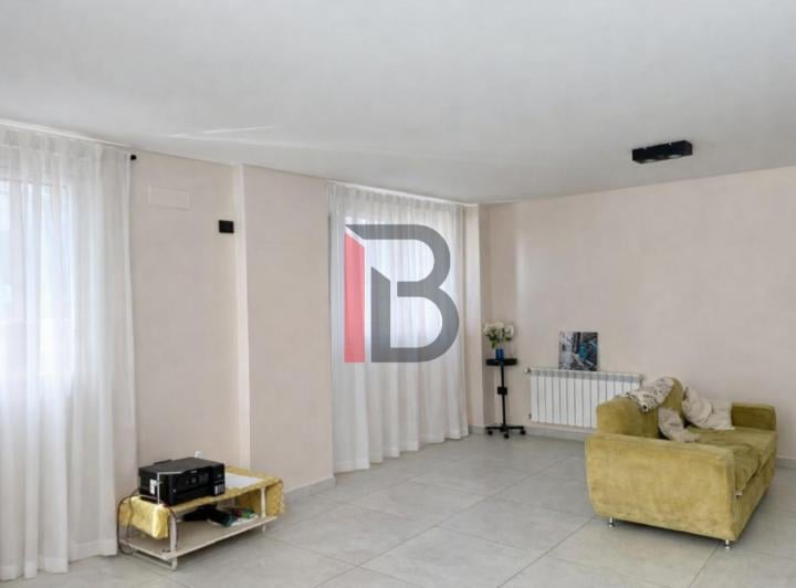 Departamento · 226m² · 4 Dormitorios · 2 Cocheras