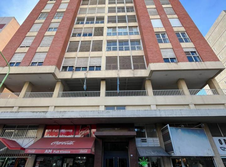 Departamento · 1m² · 6 Ambientes · 1 Cochera