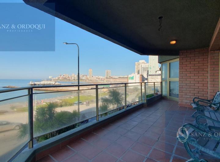 Departamento · 217m² · 5 Ambientes · 2 Cocheras