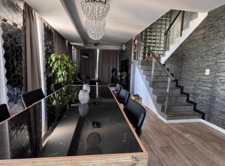 Departamento · 280m² · 5 Ambientes · 1 Cochera