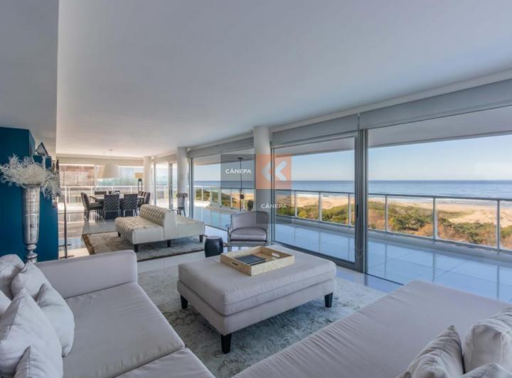 Departamento · 700m² · 5 Ambientes · 1 Cochera