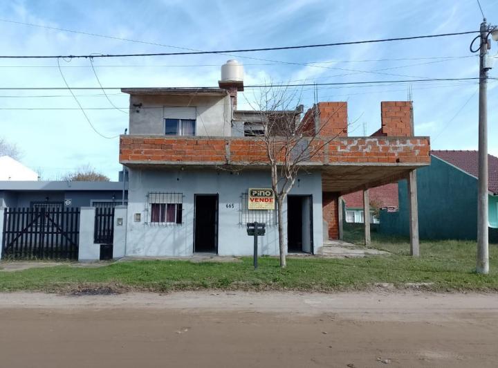 Departamento · 90m² · 4 Ambientes · 4 Cocheras