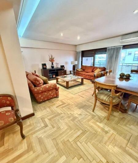 Departamento · 200m² · 5 Ambientes · 2 Cocheras