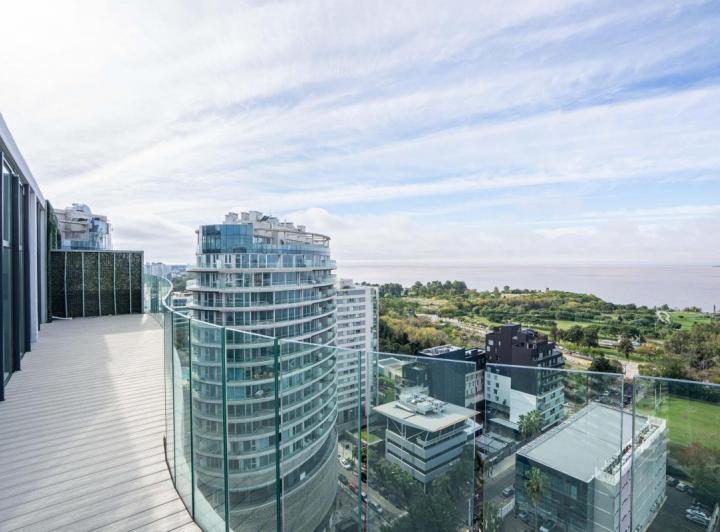 Departamento · 320m² · 7 Ambientes · 2 Cocheras