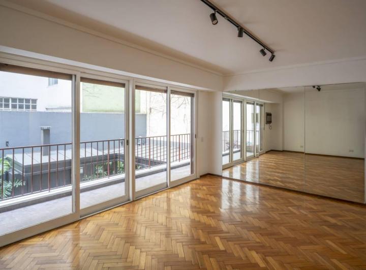 Departamento · 82m² · 4 Ambientes · 1 Cochera