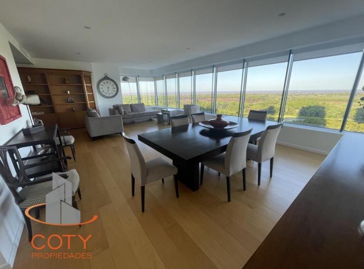 Departamento · 171m² · 4 Ambientes · 1 Cochera
