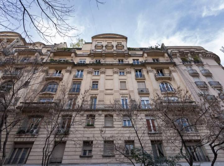 Departamento · 255m² · 4 Ambientes · 1 Cochera