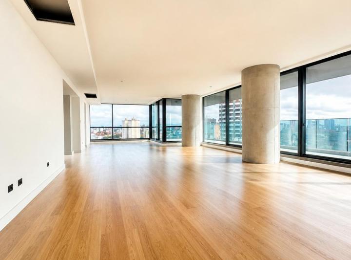 Departamento · 300m² · 5 Ambientes · 2 Cocheras