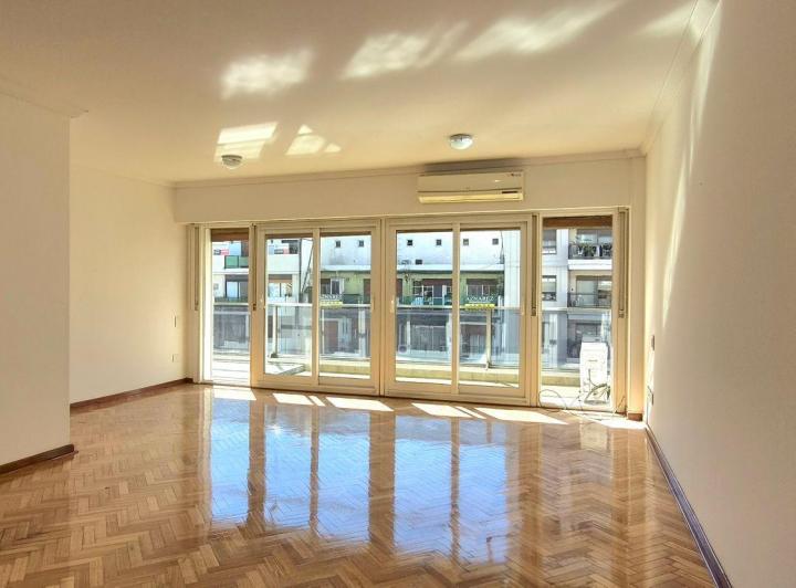 Departamento · 140m² · 4 Ambientes · 1 Cochera