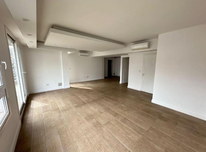 Departamento · 150m² · 5 Ambientes · 1 Cochera