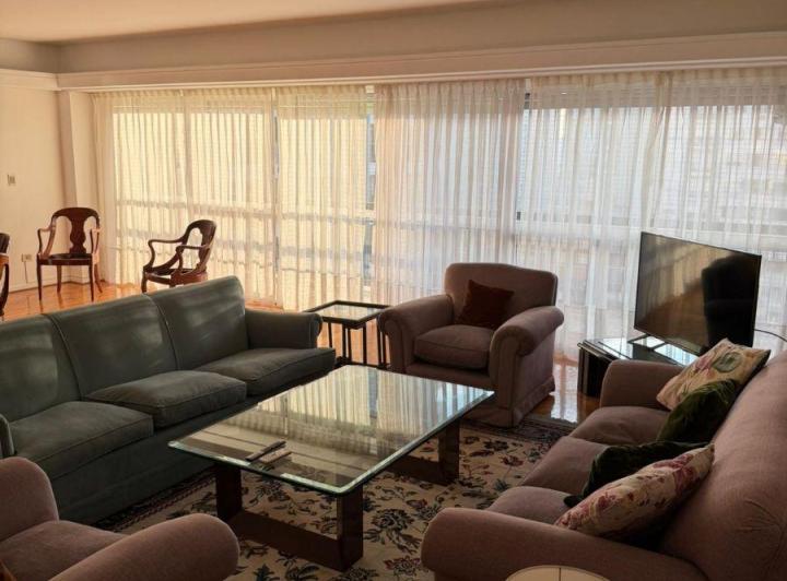 Departamento · 230m² · 5 Ambientes · 1 Cochera