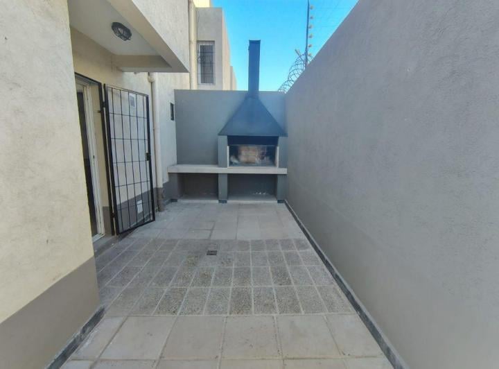 Departamento · 90m² · 7 Ambientes · 1 Cochera