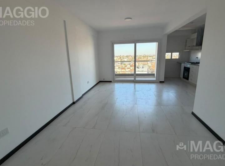 Departamento · 70m² · 3 Ambientes · 1 Cochera