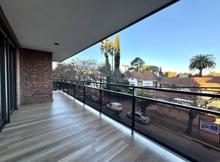 Departamento · 180m² · 4 Ambientes · 1 Cochera