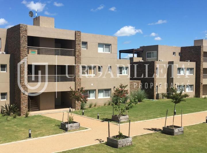 Departamento · 90m² · 4 Ambientes · 2 Cocheras