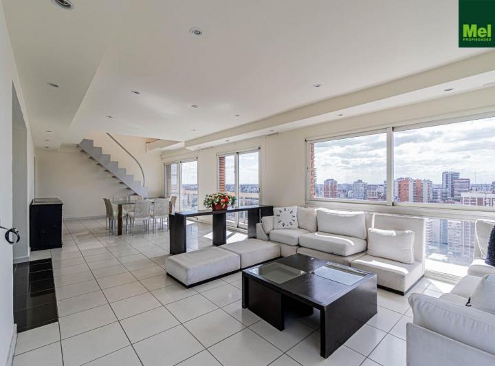 Departamento · 200m² · 4 Ambientes · 2 Cocheras