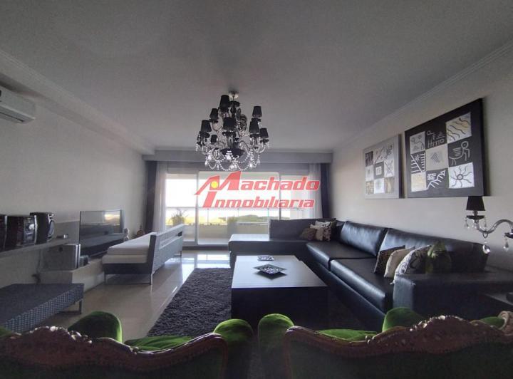 Departamento · 350m² · 4 Ambientes · 1 Cochera