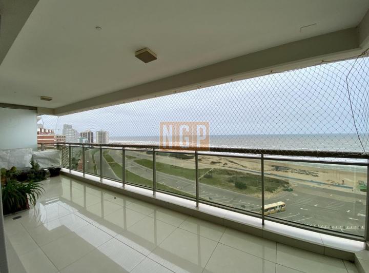 Departamento · 151m² · 4 Ambientes · 1 Cochera