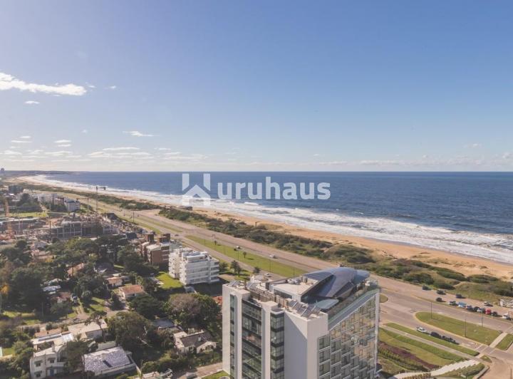 Departamento · 131m² · 4 Ambientes · 1 Cochera