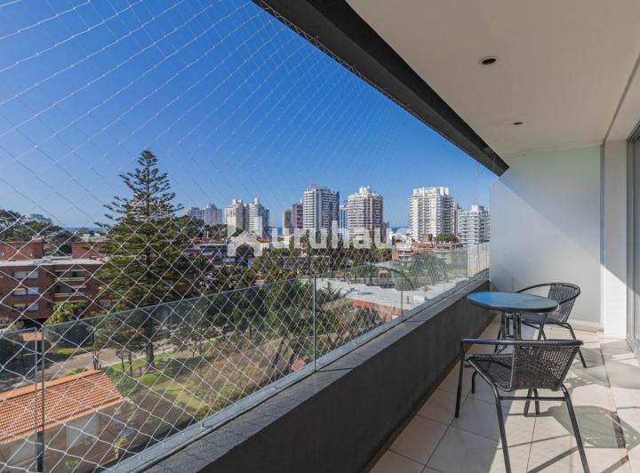 Departamento · 75m² · 4 Ambientes · 1 Cochera