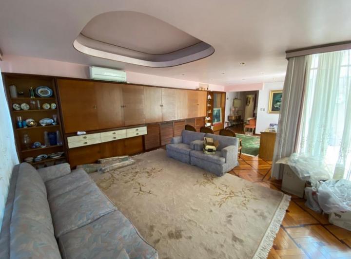 Departamento · 180m² · 5 Ambientes