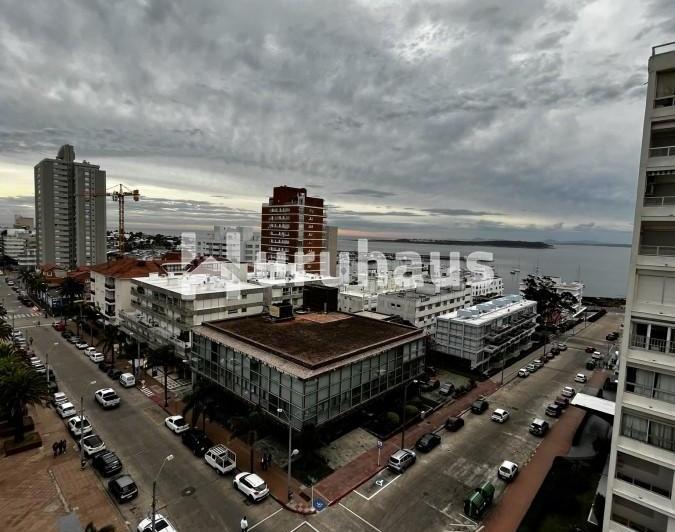 Departamento · 86m² · 4 Ambientes · 1 Cochera