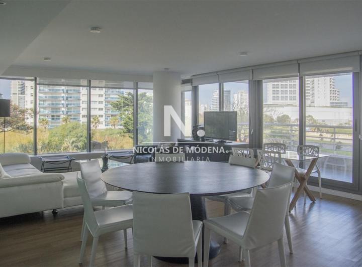 Departamento · 170m² · 4 Ambientes · 1 Cochera