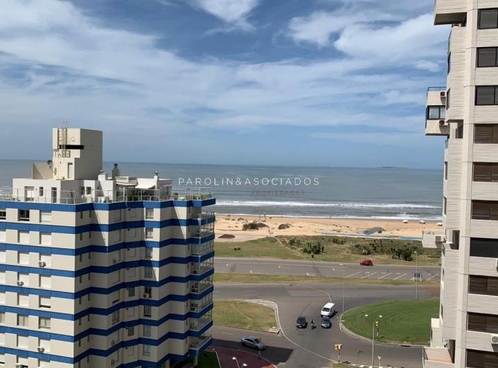 Departamento · 140m² · 4 Ambientes · 1 Cochera