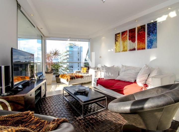 Departamento · 160m² · 4 Ambientes · 1 Cochera