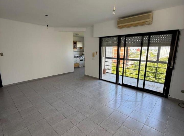 Departamento · 80m² · 3 Ambientes · 1 Cochera