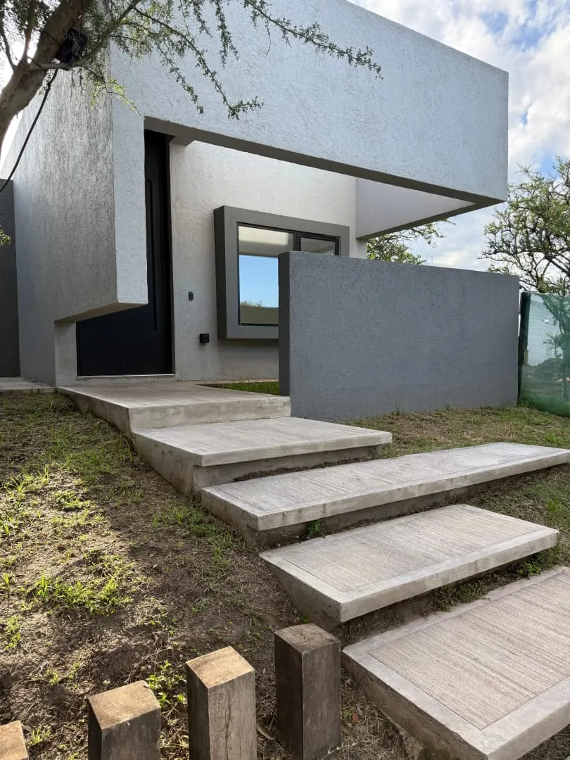 Casa en Venta en Las Cañitas Barrio Privado a Estrenar