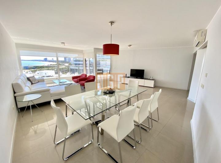 Departamento · 177m² · 4 Ambientes · 1 Cochera