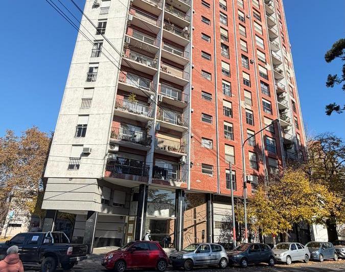 Departamento · 75m² · 4 Ambientes · 1 Cochera