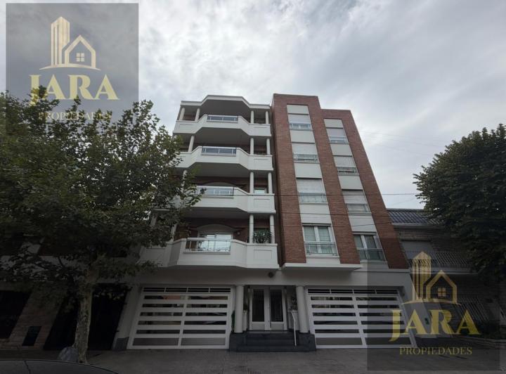 Departamento · 125m² · 4 Ambientes · 1 Cochera