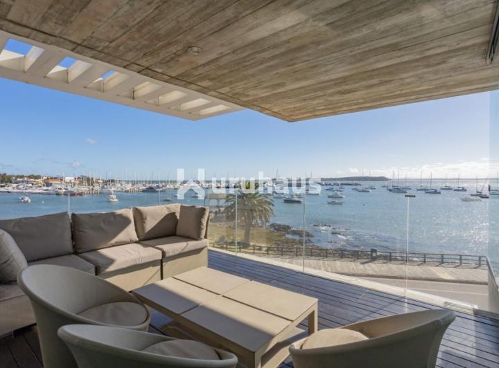 Departamento · 330m² · 4 Ambientes · 1 Cochera