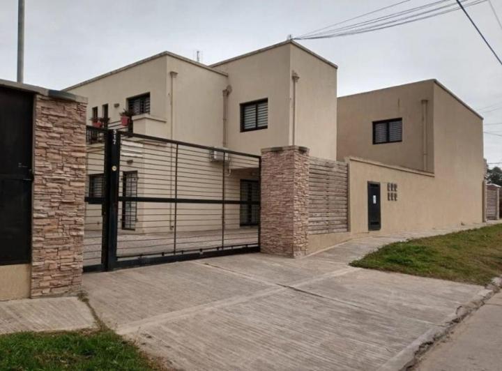 Departamento · 80m² · 3 Ambientes · 1 Cochera