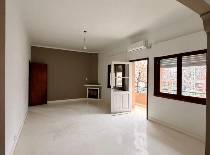 Departamento · 120m² · 5 Ambientes